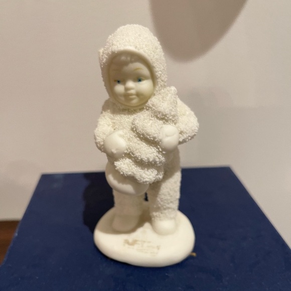 Snowbabies - Picture 1 of 4